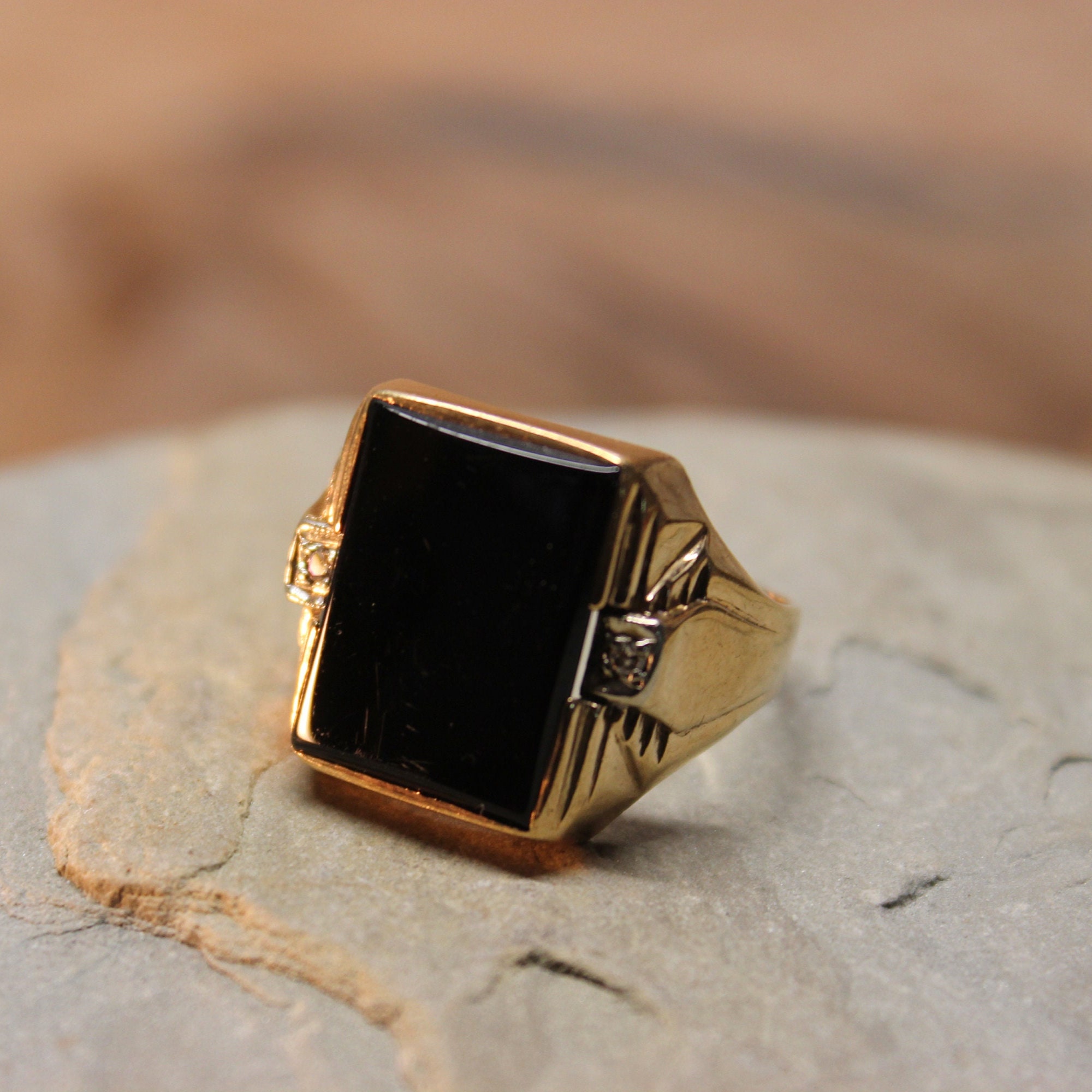 Gold ring for men 2024 under 10 000