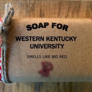 Western Kentucky Universitätsseife - WKU Geschenk - Geschenk für Hilltoppers Care Paket, College Geschenk für ihn oder sie - Big Red!