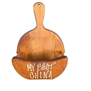 Vintage My Best China houten papieren bordenhouder voor picknicks, potlucks en landelijke huisjes.