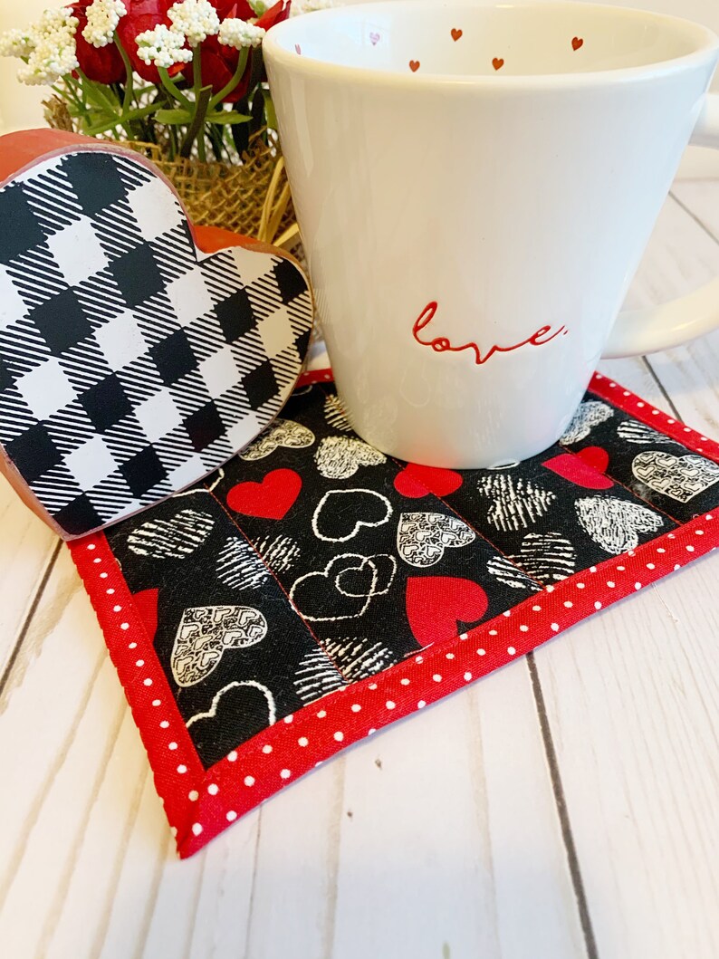 Hearts Valentines Mug Rug Quilted Drink Coaster