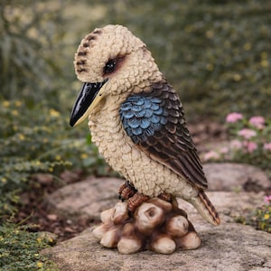Australian Native Kookaburra on Tree Stump – 18cm Outdoor Garden Ornament image 2