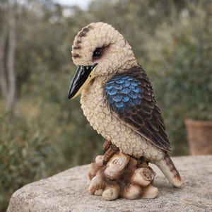 Australian Native Kookaburra on Tree Stump – 18cm Outdoor Garden Ornament image 6
