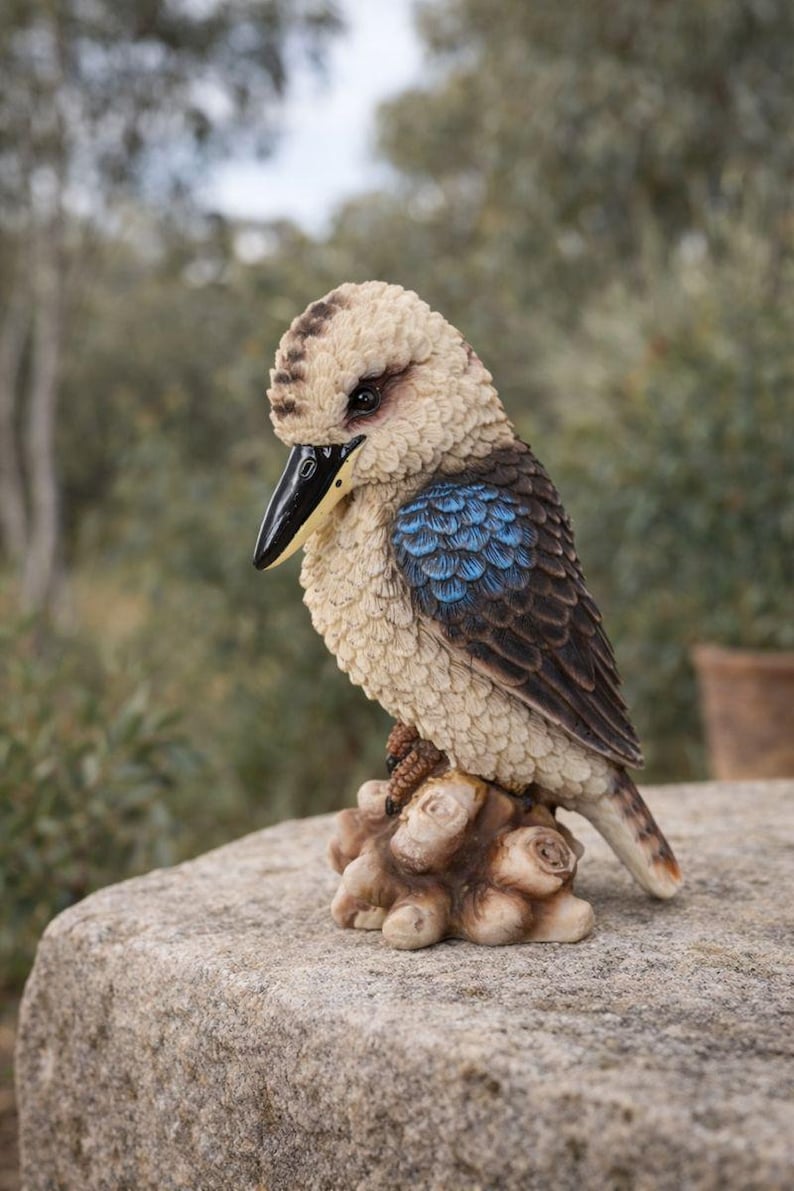 Australian Native Kookaburra on Tree Stump – 18cm Outdoor Garden Ornament image 6