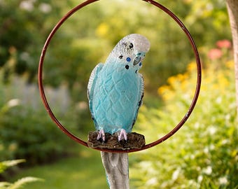 オウム　インコ　吊り下げ　置物　メキシコ セキセイインコの吊り下げ式ガーデンオーナメント（直径12.5cm、金属製