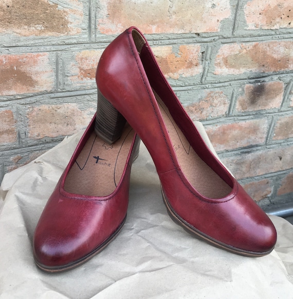 Tamaris red shoes deals