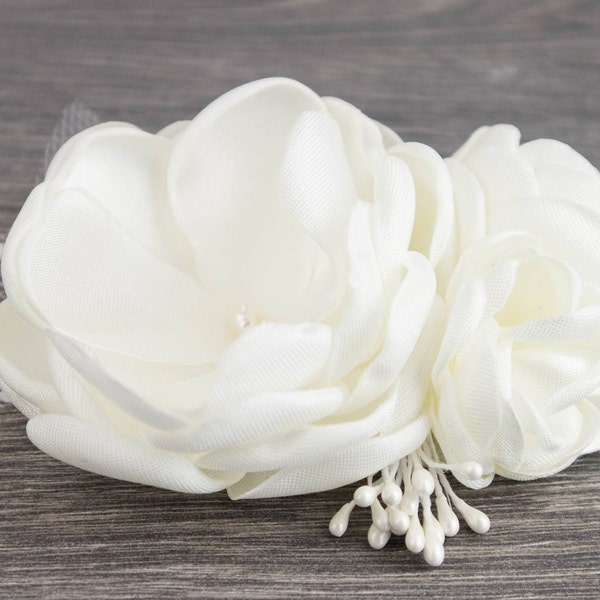 Ivory Bridal Flower - Ivory Fascinator - Bridal Hair Flower - Bridal Hair Comb - Flower Hair Comb - Ivory Hair Flower - Bridal Hairpiece