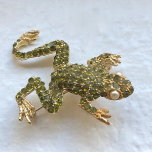 Vintage Frog Pin - Gold Tone With Green Rhinestones and Pearl Eyes
