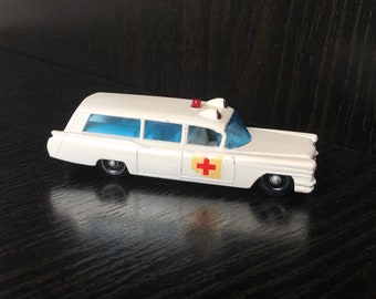 matchbox series no 54 s&s cadillac ambulance