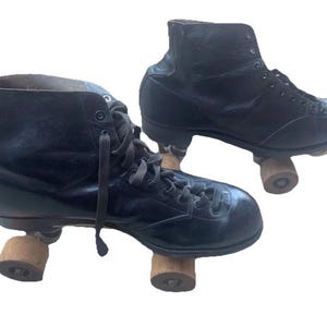 Patins à Roulettes Vintage Betty Lytle Hyde - Roues Bois Blanc - Taille 8,5 - Avec étui Et Clé
