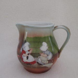 Vintage Royal Bayreuth Bavaria Creamer Sunbonnet Girls Mending Laundry Bavaria Germany