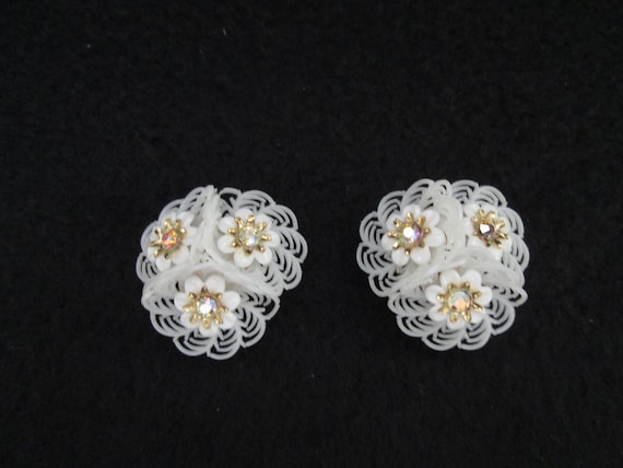Etsy magnetic earrings deals