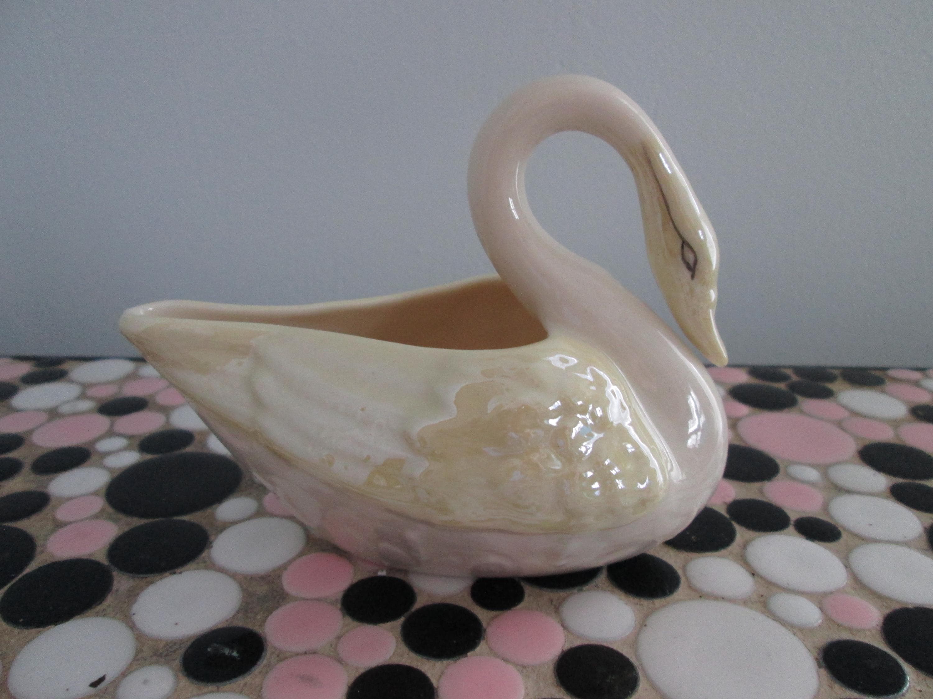 Belleek  ベリーク　一点物バスケット　インチャンテドアイル Belleek Pottery | Galway Crystal | Belleek.com