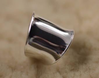 Bague lisse, largeur 22mm en argent massif 8 grs