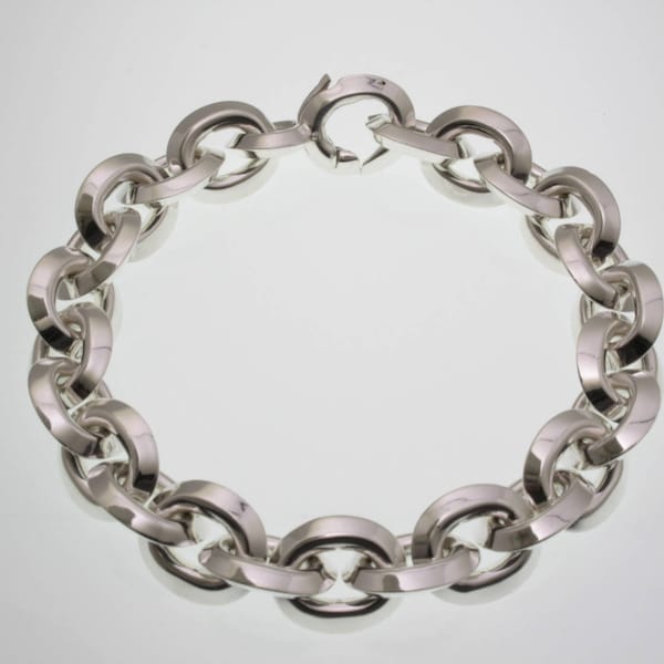 Nouveauté, Bracelet grande maille Forçat haut de gamme 13,5mm de large , 80 grs argent massif