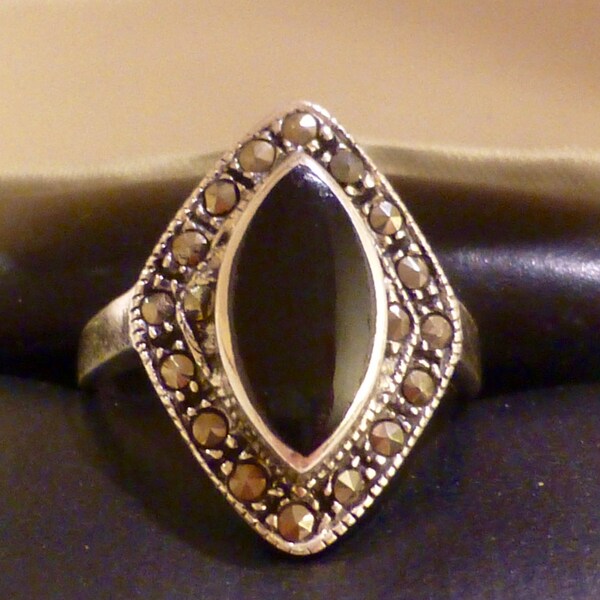 Vintage Marcasite and Black Onyx Marquise Sterling Silver Ring ~ Size 7 3/4