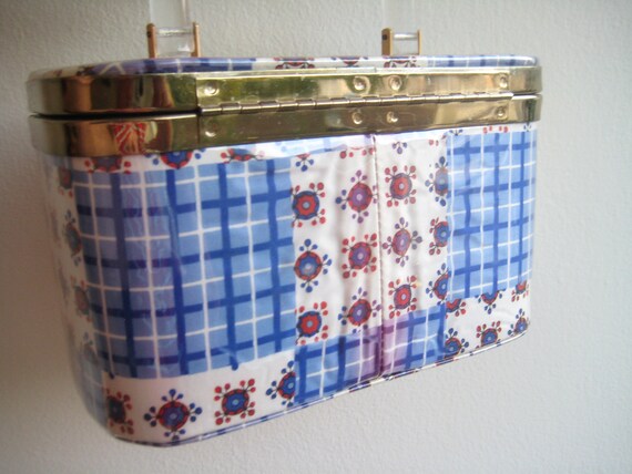 Most Adorable Blue Metal Box Bag! - image 3