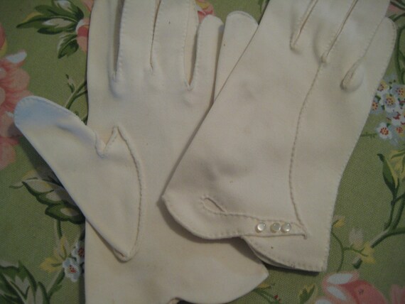 VTG White Dress Gloves - image 3