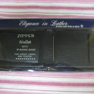 Classic Women&#39;s Wallet from the 80&#39;s