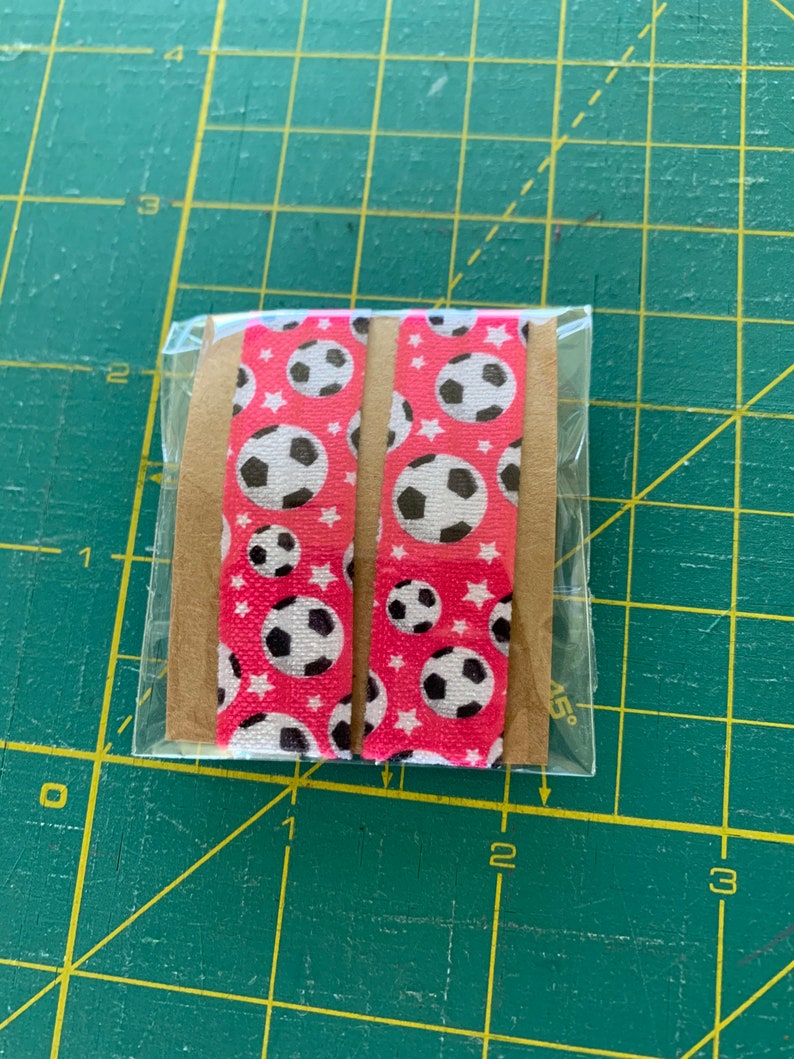 Sleeve clips, Sleeve bands, T-shirt bands, T-shirt clips, sleeve ties, sports ties, sleeve scrunchies, t-shirt scrunchies, pink soccer ball image 4