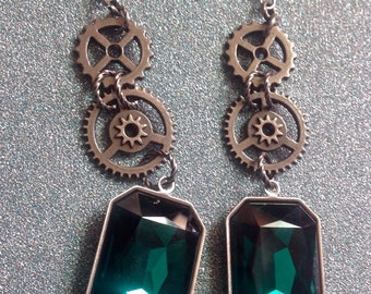 Large Crystal Drops Emerald Green
