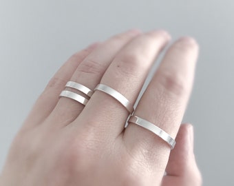 Anillo apilable plano de plata de ley: banda minimalista