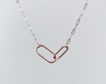 Collar Love Links: cadena de clip bañada en oro