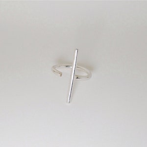 Valley Maker - Linear Silver Ring, Disconnected