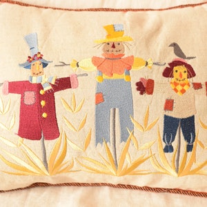 Scarecrow Pillow, Embroidered Pillow, Fall Pillow, Lumbar Pillow, Autumn Pillow, Thanksgiving pillow, Casual Pillow