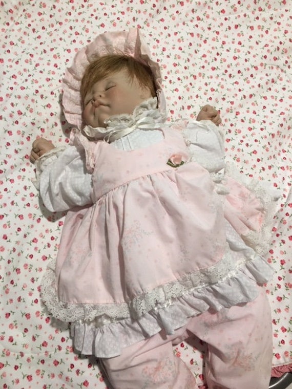 Lee Middleton First Moments Collectors Doll Beautifully Lifelike