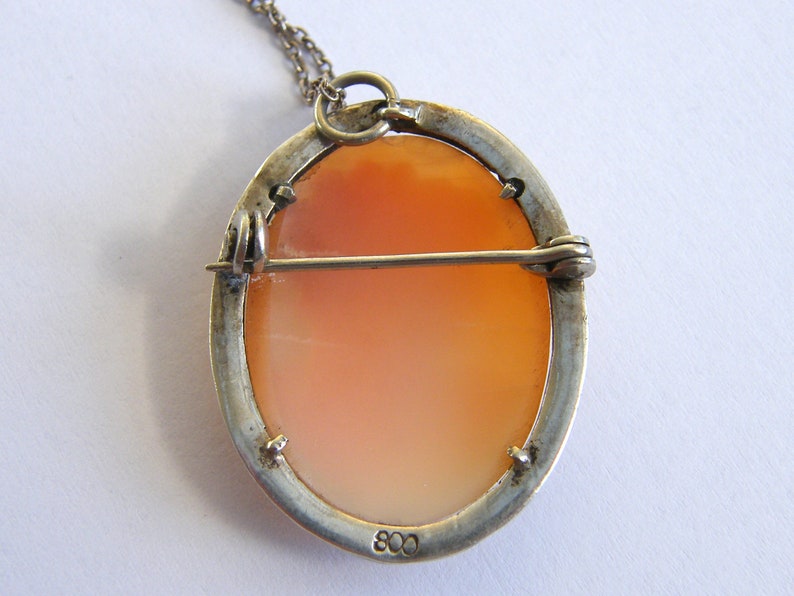 left facing cameo brooch