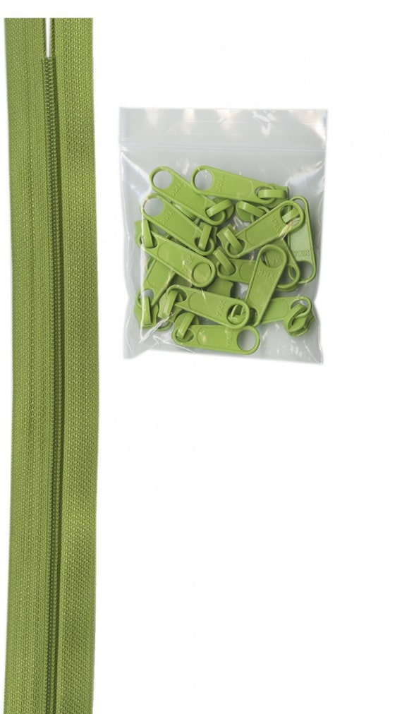 4 yards of 16mm #4.5 zipper chain and 16 Extra-Large Coordinated Pulls - Apple Green 4 yards of 16mm #4.5 zipper chain and 16 Extra-Large Coordinated Pulls - Apple Green