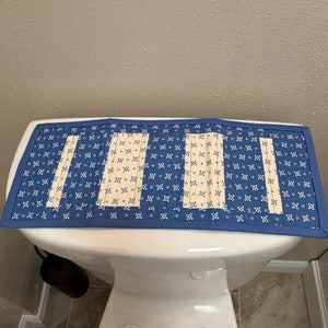 Blue beige toilet tank runner, beige blue toilet tank cover, blue snack mat, blue mug rug, toilet tank cover, toilet tank mat, Item #919