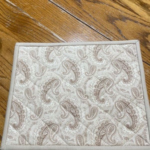 Casserole mat, big hot pad, oversized pot holder, quilted trivet, quilted casserole mat, table protector, Item #826