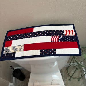 toilet tank topper, toilet tank cover, toilet tank runner, mini table quilt, holiday basket liner, holiday snack mat, candle mat, Item #930