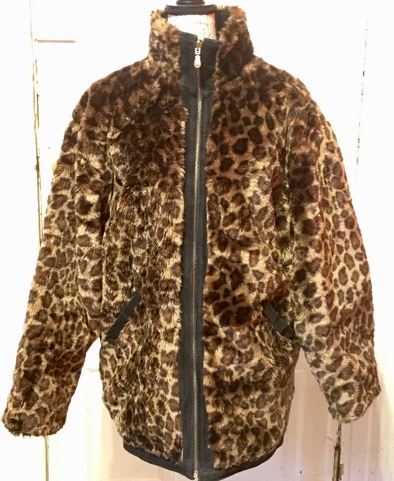 Vintage reversible leopard faux fur and reverse s… - image 1