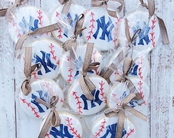 Baseball sugar cookies(READ TURNAROUND)