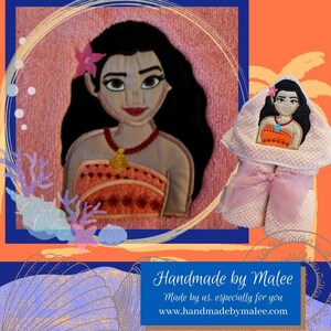 Moana Hooded Towel: Embroidered Cotton Kid&#39;s Bath/Pool Towel