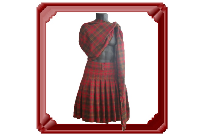 Medieval men great kilt & sash, Ancient highlander formal wear costume, Plaid tartan