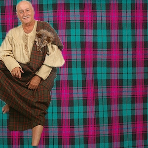 Medieval men&#39;s great and pleated kilt, Plaid tartan fabric ,Ancient highlander costume, Garment assembly, Old Period formal wear