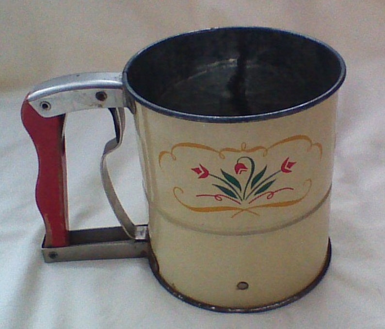 Flour Sifter, Red Wood Handle, Androck, Tulip Design, Hand-i-Sift image 1