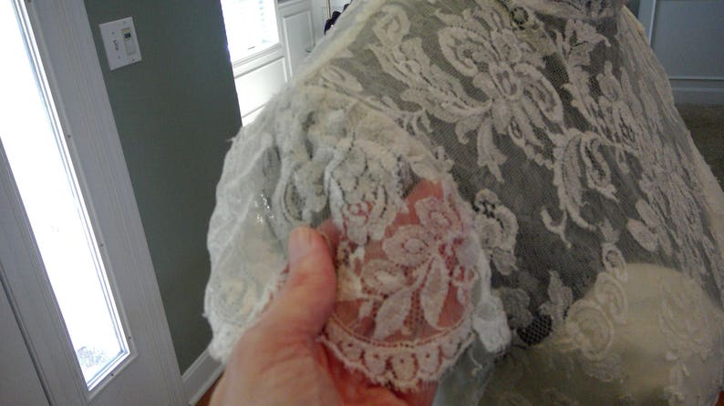Quinceanira Gown Vintage with Lace Bodice Alfred Angelo Wedding Dress Button Back 1970s