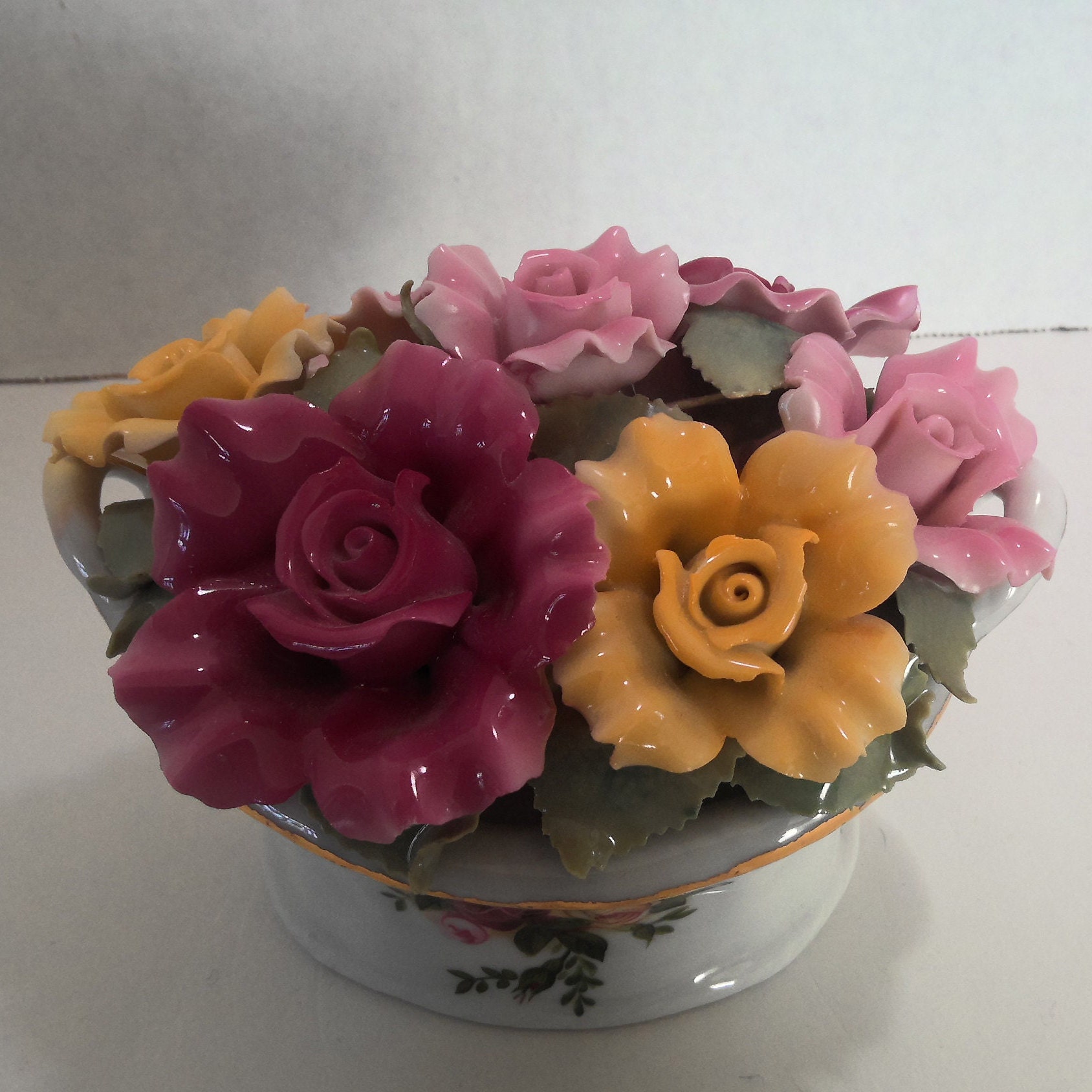 Old Country Roses Musical Flower Basket, Royal Albert China - Etsy