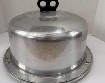 Vintage Regal Aluminum Cake Carrier