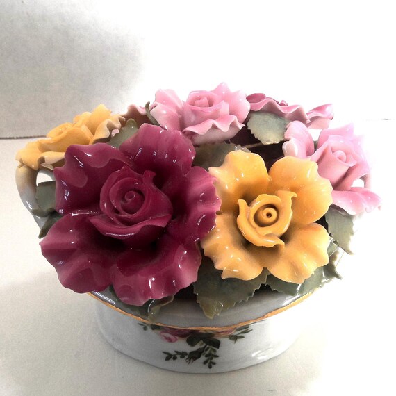 Old Country Roses Musical Flower Basket, Royal Albert China