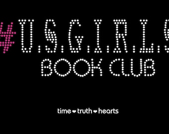 U.S. Girls Book Club Design- (12" x 3,5") in klaren und rosa Strass auf schwarzen V-Ausschnitt T-Shirts angeboten - "Free shipping in U.S."