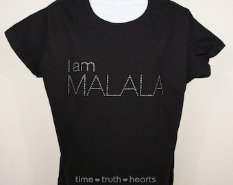 I am Malala Logo (10,25" x 3,5") - Brilliantes klares oder rotes Strass T-Shirt, Tank Top oder Hoodie - **Kostenloser Versand in den USA**