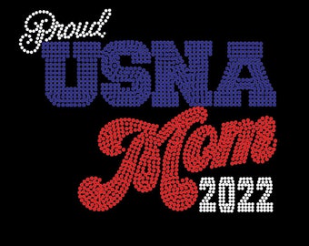 Stolze USNA Mom 2022" (8,7" x 7") in klaren, blauen und roten Strasssteinen - "Kostenloser Versand in U.S."