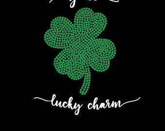 St. Patricks Day- Deine Wahl aus 3 Designs in brilliantgrünem Strass und weißem Vinyl-T-Shirt-**Kostenloser Versand in den USA**