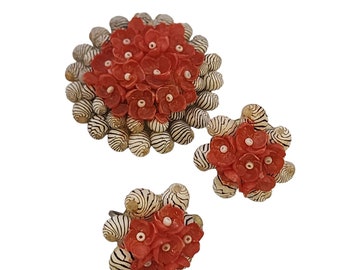 Vintage Unique Shell & Resin Flower Brooch Set (A3370)