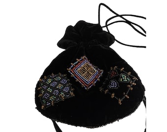 Vintage Velvet Beaded Pull String Purse (A5333)